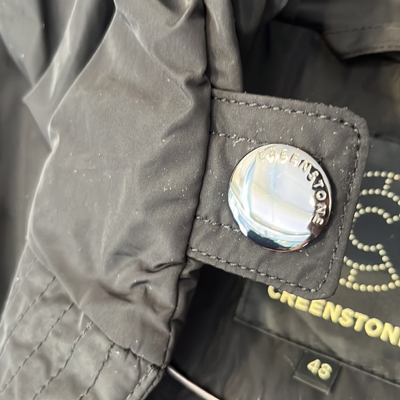 Creenstone Black Parka - Picture 5 of 6